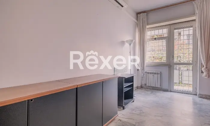 Rexer-Roma-Eur-centro-Trilocale-con-doppio-affaccio-Altro