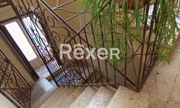 Rexer-Carpino-ANTICA-DIMORA-DI-PREGIO-DA-RESTAURARE-AL-SECONDO-PIANO-DI-PALAZZO-SENZA-ASCENSORE-Altro
