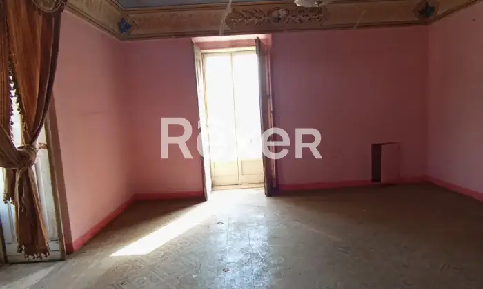 Rexer-Carpino-ANTICA-DIMORA-DI-PREGIO-DA-RESTAURARE-AL-SECONDO-PIANO-DI-PALAZZO-SENZA-ASCENSORE-Altro