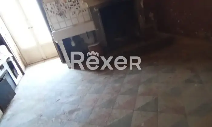 Rexer-Carpino-ANTICA-DIMORA-DI-PREGIO-DA-RESTAURARE-AL-SECONDO-PIANO-DI-PALAZZO-SENZA-ASCENSORE-Altro