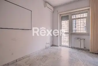 Rexer-Roma-Eur-trilocale-con-posto-auto-Altro
