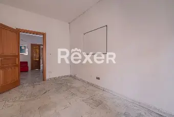 Rexer-Roma-Eur-trilocale-con-posto-auto-Altro