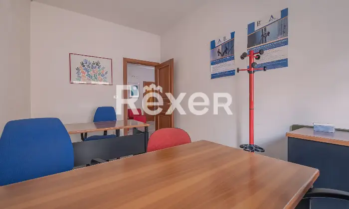 Rexer-Roma-Eur-trilocale-con-posto-auto-Altro