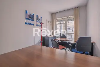 Rexer-Roma-Eur-trilocale-con-posto-auto-Altro