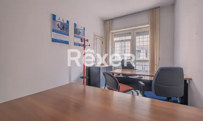 Rexer-Roma-Eur-trilocale-con-posto-auto-Altro