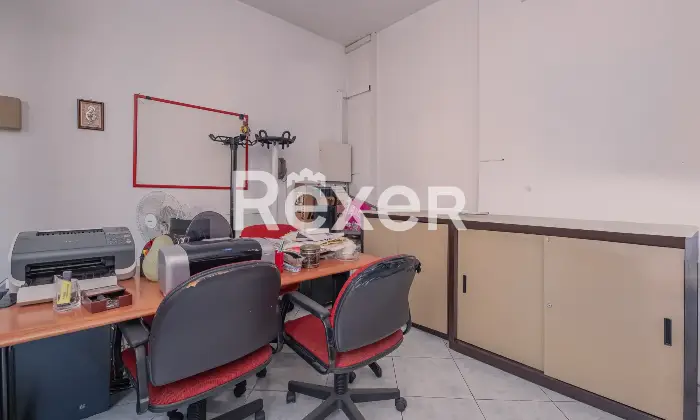 Rexer-Roma-Eur-trilocale-con-posto-auto-Altro