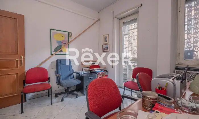Rexer-Roma-Eur-trilocale-con-posto-auto-Altro