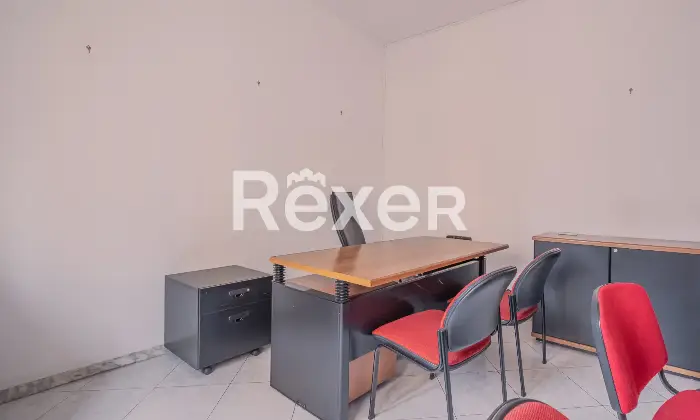 Rexer-Roma-Eur-trilocale-con-posto-auto-Altro