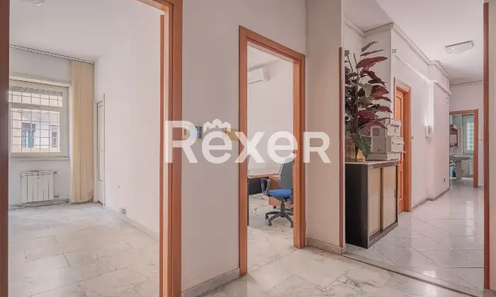 Rexer-Roma-Eur-trilocale-con-posto-auto-Altro