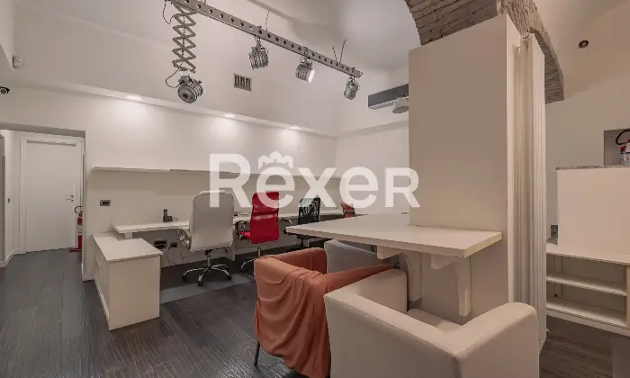 Rexer-Roma-Locale-Commerciale-Ampia-Metratura-Ottima-Rendita-Altro