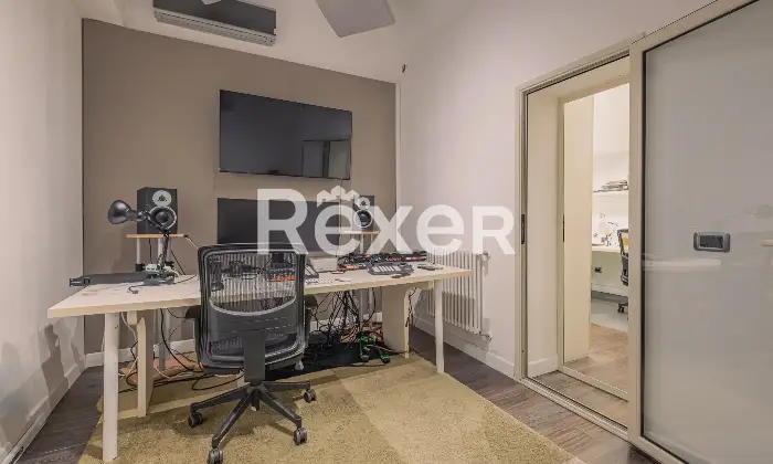 Rexer-Roma-Locale-Commerciale-Ampia-Metratura-Ottima-Rendita-Altro