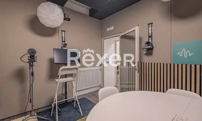 Rexer-Roma-Locale-Commerciale-Ampia-Metratura-Ottima-Rendita-Altro