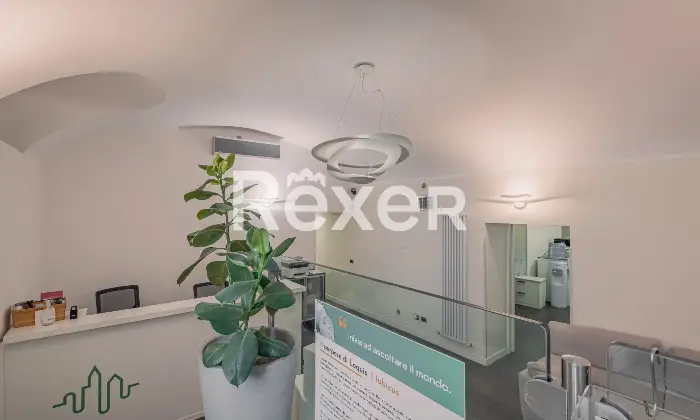 Rexer-Roma-Locale-Commerciale-Ampia-Metratura-Ottima-Rendita-Altro