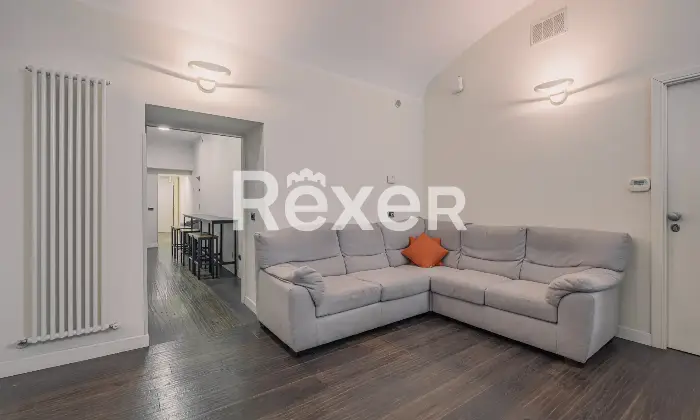 Rexer-Roma-Locale-Commerciale-Ampia-Metratura-Ottima-Rendita-Altro