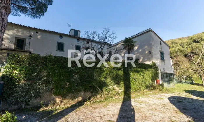 Rexer-Cortona-Antica-Villa-Storica-con-ettari-di-terreno-a-Cortona-AR-Altro
