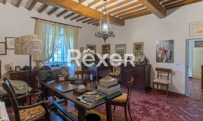 Rexer-Cortona-Antica-Villa-Storica-con-ettari-di-terreno-a-Cortona-AR-Altro