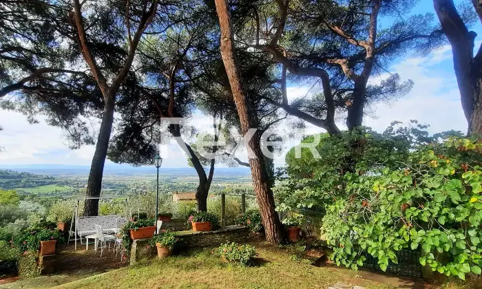 Rexer-Cortona-Antica-Villa-Storica-con-ettari-di-terreno-a-Cortona-AR-Altro