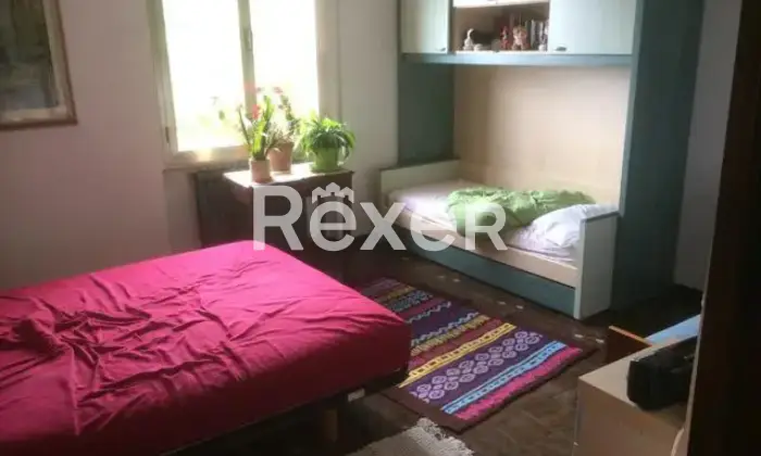 Rexer-Marliana-Vendo-grande-casa-CameraDaLetto