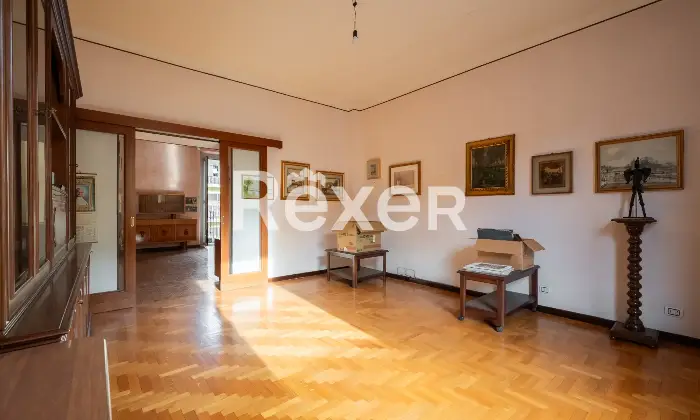 Rexer-Senago-Stabile-o-Singole-Unit-in-Vendita-a-Senago-Altro