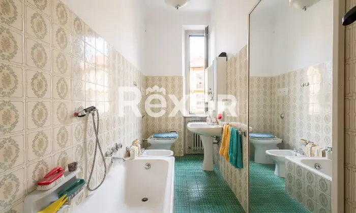 Rexer-Senago-Stabile-o-Singole-Unit-in-Vendita-a-Senago-Altro