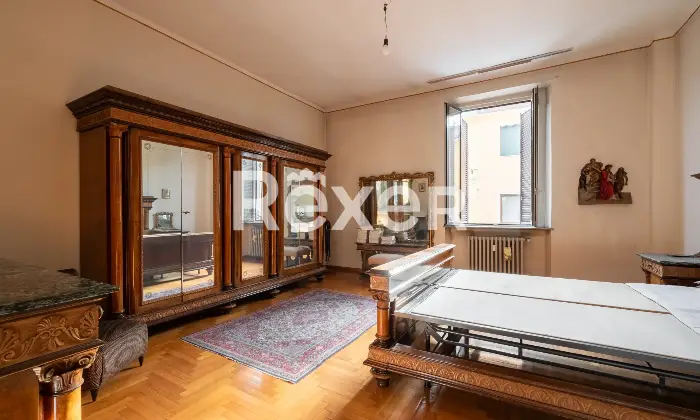 Rexer-Senago-Stabile-o-Singole-Unit-in-Vendita-a-Senago-Altro