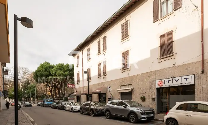 Rexer-Senago-Stabile-o-Singole-Unit-in-Vendita-a-Senago-Altro