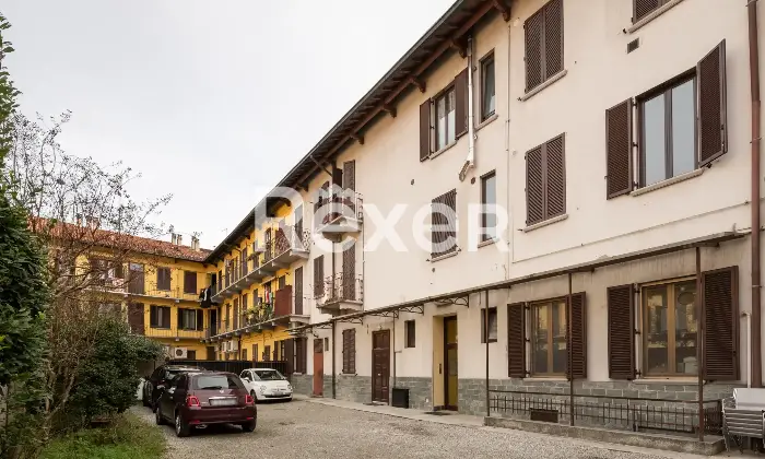 Rexer-Senago-Stabile-o-Singole-Unit-in-Vendita-a-Senago-Altro