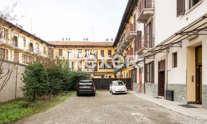 Rexer-Senago-Stabile-o-Singole-Unit-in-Vendita-a-Senago-Altro