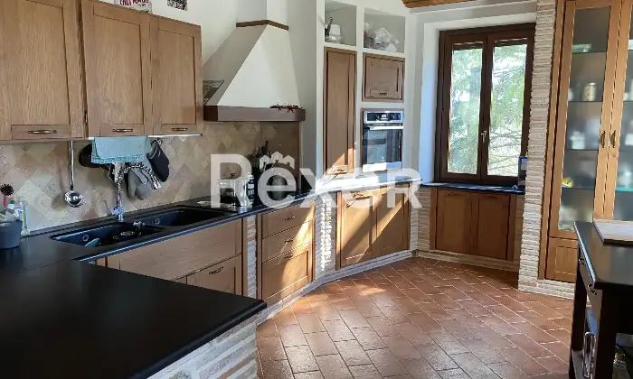 Rexer-Tolentino-Villa-storica-ristrutturata-con-parco-Altro