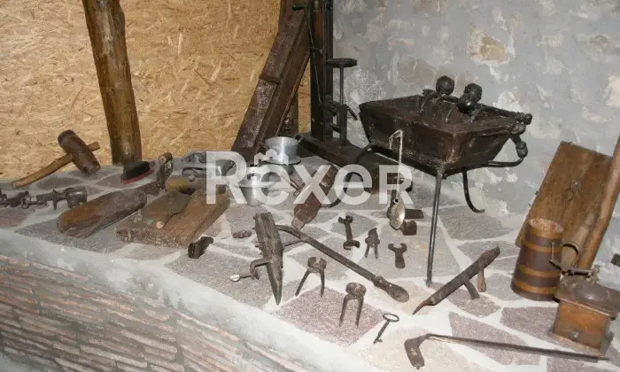 Rexer-Casola-in-Lunigiana-Mulino-del-libero-su-tre-lati-con-appartamentiannesso-Altro
