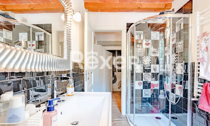 Rexer-Fiesole-Ampio-appartamento-in-contesto-prestigioso-con-giardino-privato-Altro