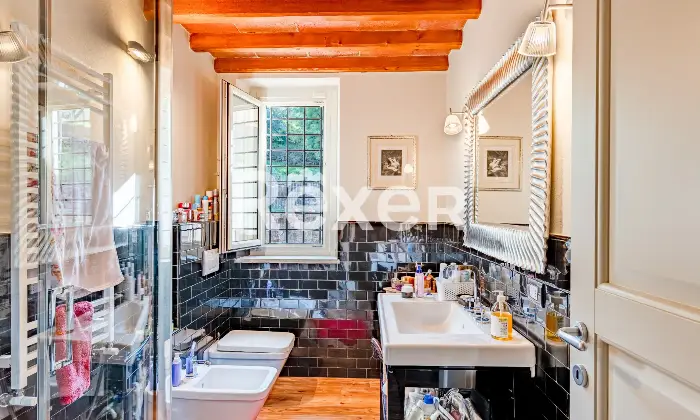 Rexer-Fiesole-Ampio-appartamento-in-contesto-prestigioso-con-giardino-privato-Altro