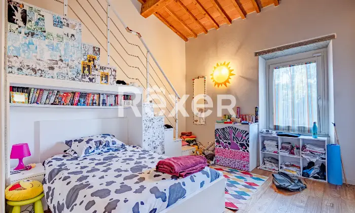 Rexer-Fiesole-Ampio-appartamento-in-contesto-prestigioso-con-giardino-privato-Altro