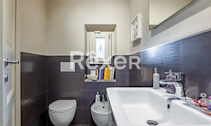 Rexer-Fiesole-Ampio-appartamento-in-contesto-prestigioso-con-giardino-privato-Altro