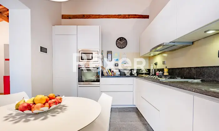 Rexer-Fiesole-Ampio-appartamento-in-contesto-prestigioso-con-giardino-privato-Altro