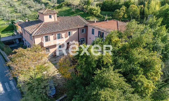 Rexer-Fiesole-Ampio-appartamento-in-contesto-prestigioso-con-giardino-privato-Altro