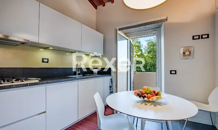 Rexer-Fiesole-Ampio-appartamento-in-contesto-prestigioso-con-giardino-privato-Altro