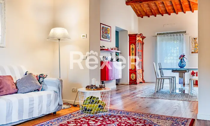 Rexer-Fiesole-Ampio-appartamento-in-contesto-prestigioso-con-giardino-privato-Altro