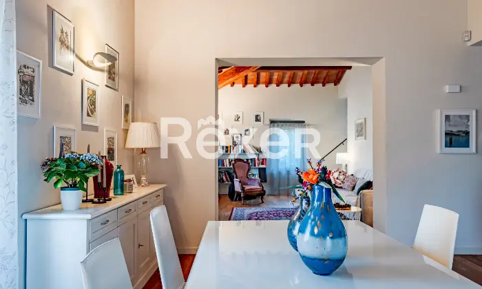 Rexer-Fiesole-Ampio-appartamento-in-contesto-prestigioso-con-giardino-privato-Altro