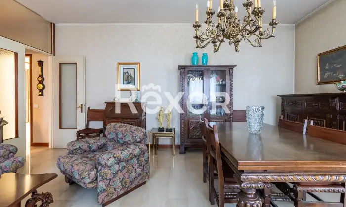 Rexer-Milano-Luminoso-trilocale-piano-alto-Altro