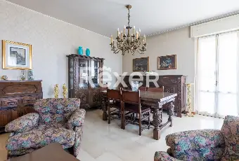 Rexer-Milano-Luminoso-trilocale-piano-alto-Altro