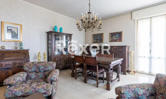 Rexer-Milano-Luminoso-trilocale-piano-alto-Altro