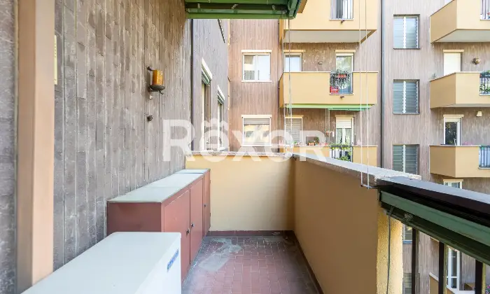 Rexer-Milano-Luminoso-trilocale-piano-alto-Altro