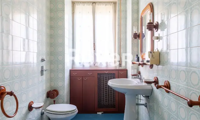 Rexer-Milano-Luminoso-trilocale-piano-alto-Altro