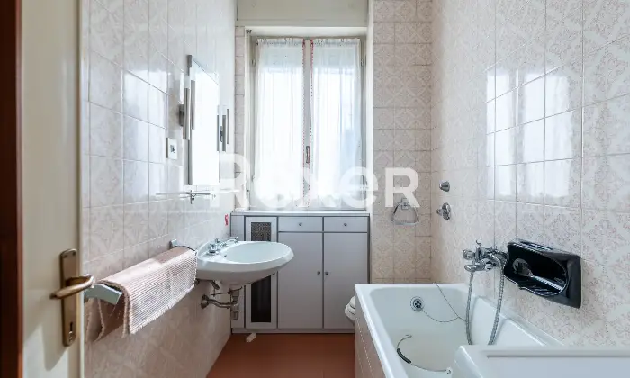 Rexer-Milano-Luminoso-trilocale-piano-alto-Altro