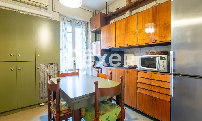 Rexer-Milano-Luminoso-trilocale-piano-alto-Altro