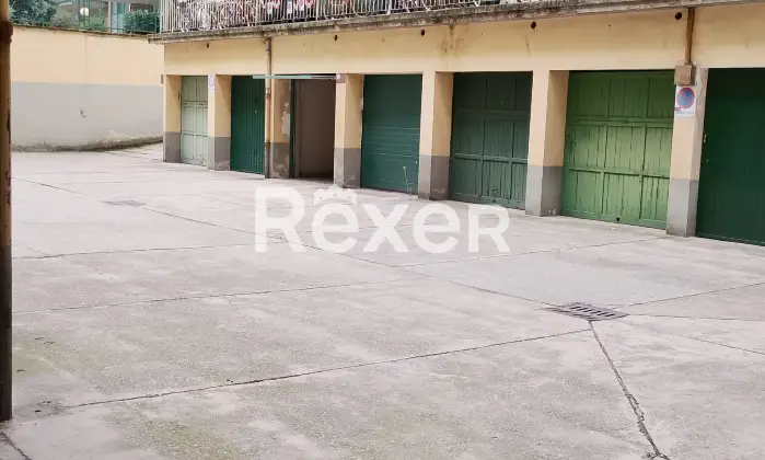 Rexer-Torino-Box-di-mq-con-accesso-carraio-automatico-Altro
