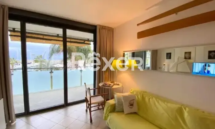 Rexer-San-Lorenzo-al-Mare-Ampio-bilocale-con-vista-mare-a-Marina-di-San-Lorenzo-Altro