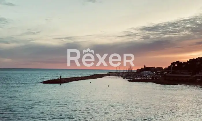 Rexer-San-Lorenzo-al-Mare-Ampio-bilocale-con-vista-mare-a-Marina-di-San-Lorenzo-Altro