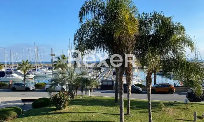 Rexer-San-Lorenzo-al-Mare-Ampio-bilocale-con-vista-mare-a-Marina-di-San-Lorenzo-Altro